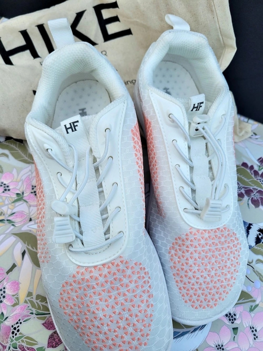 Hike Athletic Shoes Geometric White & Pink  Women's US 8-8.5  EU 39 NWT